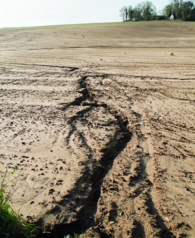 Érosion de sols agricoles dans le pays de Caux.   © Christophe Tréhet